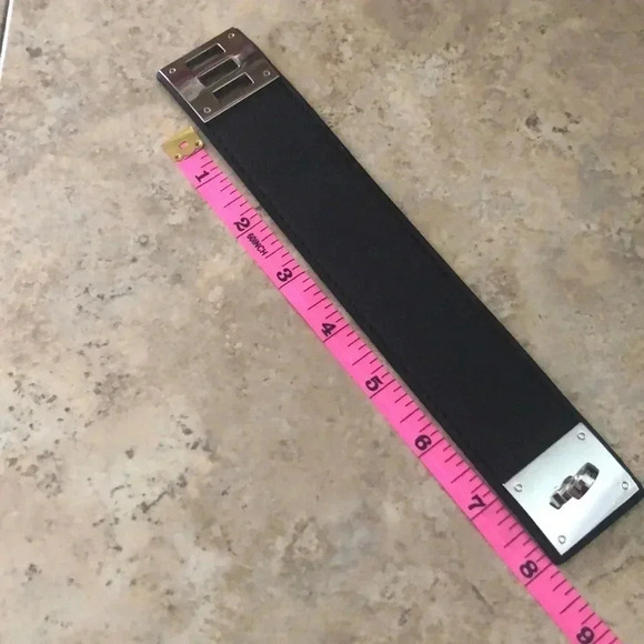 Vegan Leather Twist Lock Bracelet - Picture 3 of 5